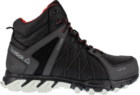 Zij aanzicht Reebok Trail Grip 1052 S3