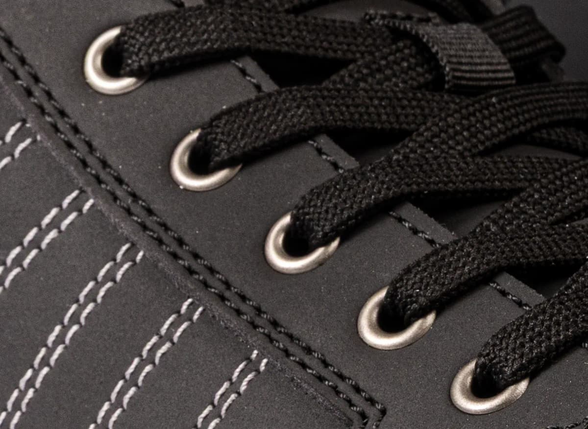 Close up veterringen Redbrick Champ High werkschoen