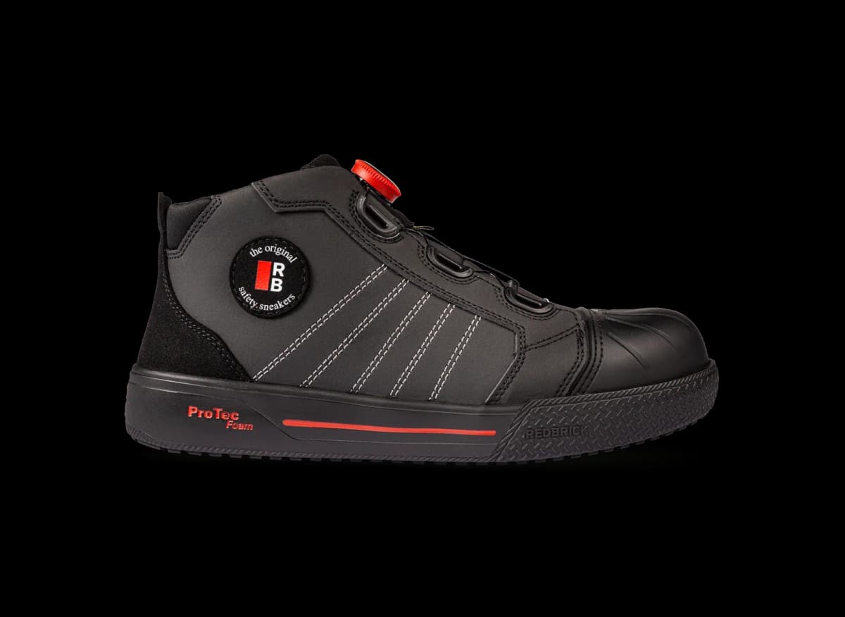 Side view Redbrick Sprint safety shoe