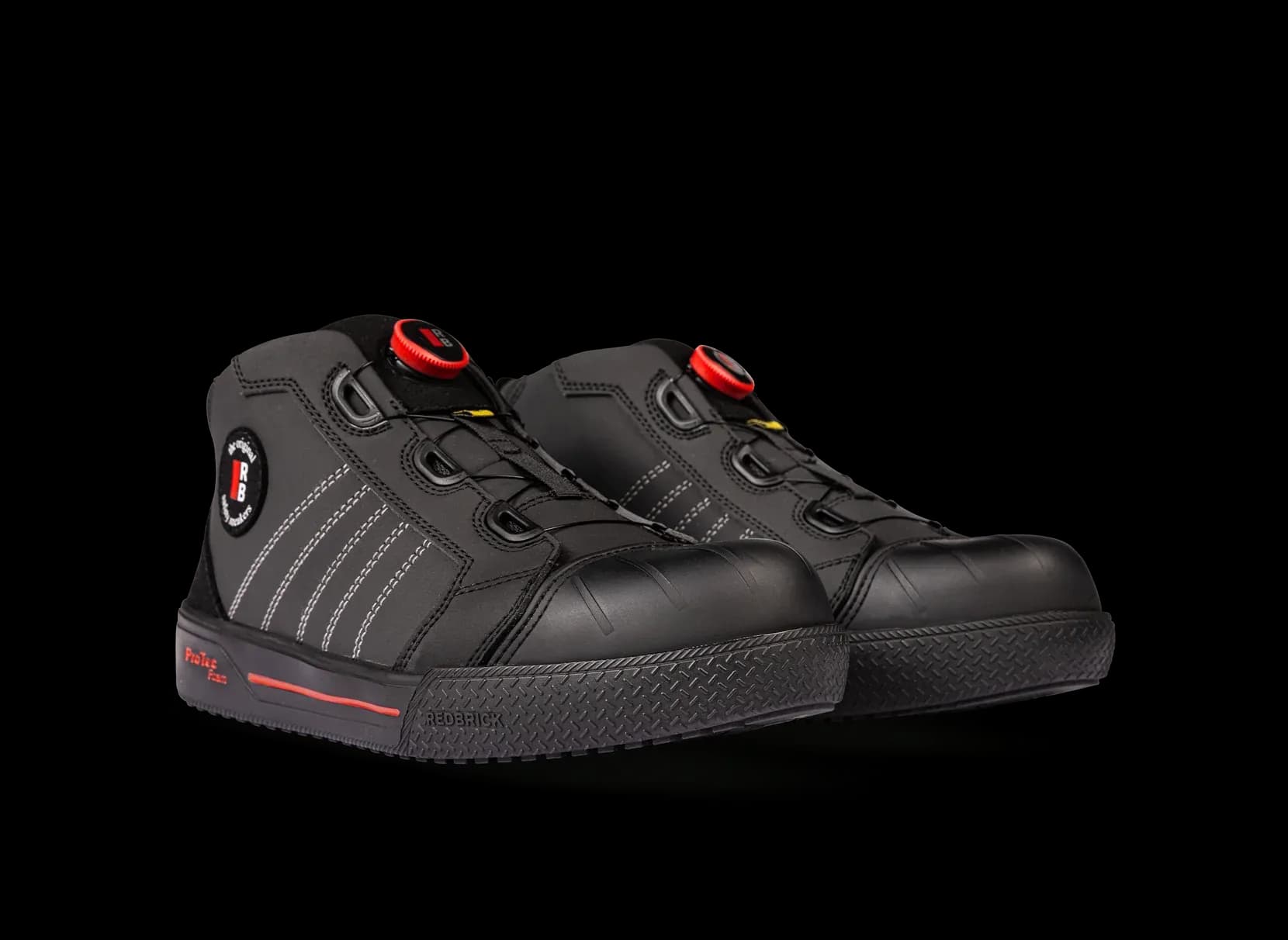 Front view of a pair of Redbrick Sprint safety shoes
