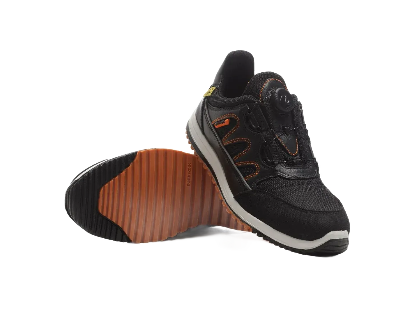 Een paar No Risk Sprinter werkschoenen gestapeld