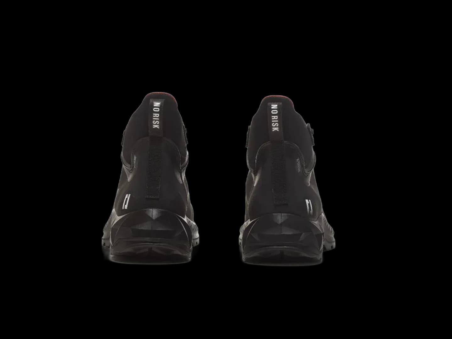 Rear view No Risk X-treme Black safety shoe