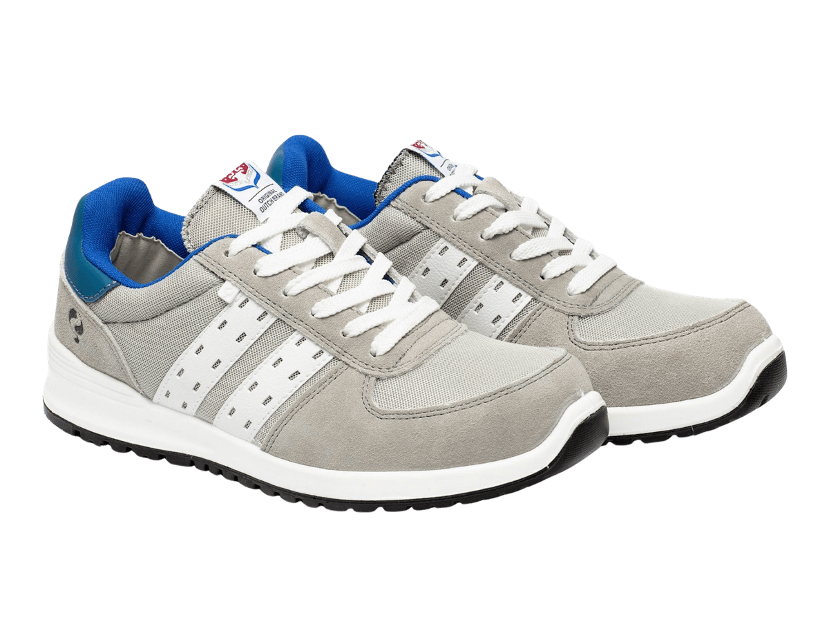 atmospheric image of 1 pair of Quick sprint grey right front view